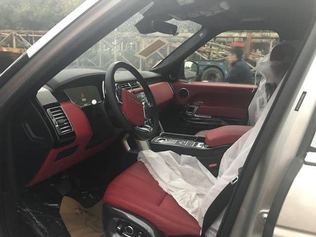 【揽胜行政 17款 5.0 创世加长 驾驶成功未来】