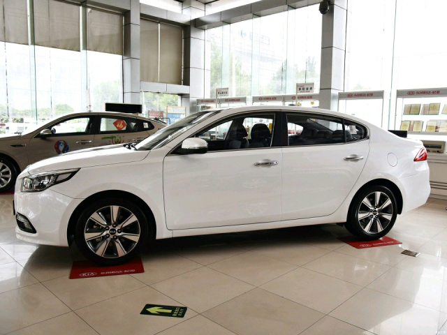 起亚K4限时特惠 跑滴滴利器