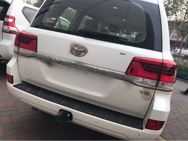 【天津港17款陆巡4000 现车手续齐全热卖中】