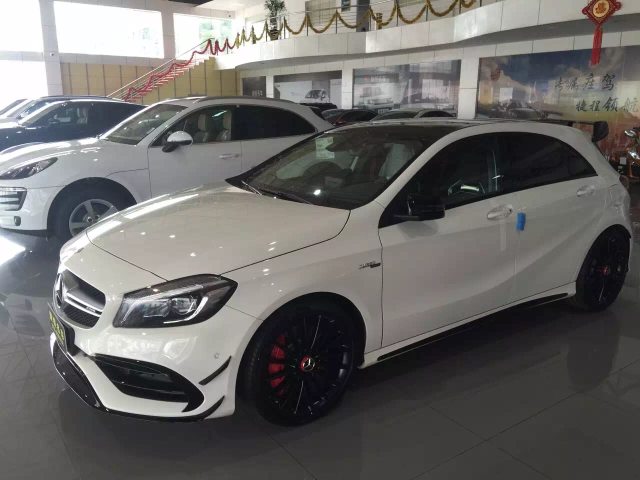 奔驰a45 16款 四驱