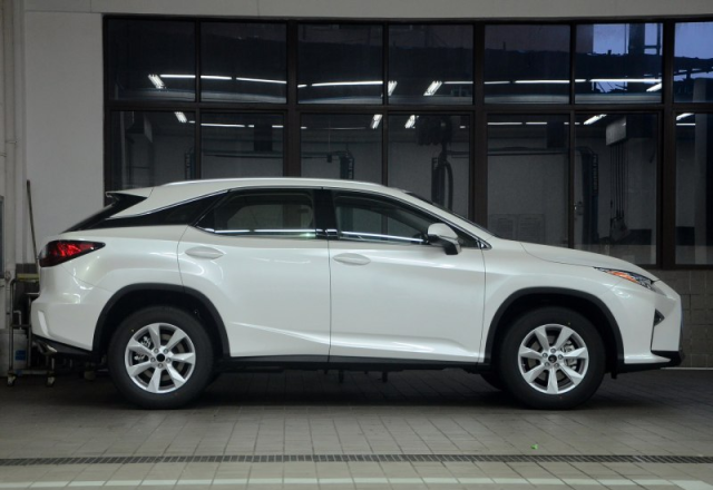 【图】雷克萨斯rx200t 16款 两驱精英 超音速石英白41.