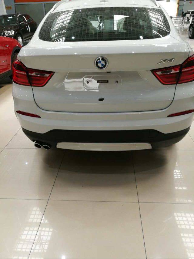 宝马x4 16款 2.0t 28i 基本