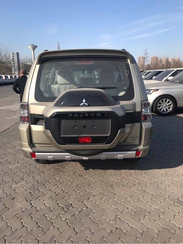 帕杰罗v97 18款 3.8l 五门gls