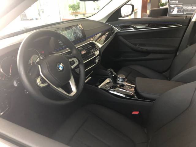 宝马525li 18款 改款 豪华