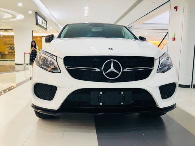 奔驰gle320 18款 轿跑suv