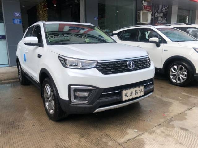 【图】长安cs55 18款 1.5t 手动炫色 白8.