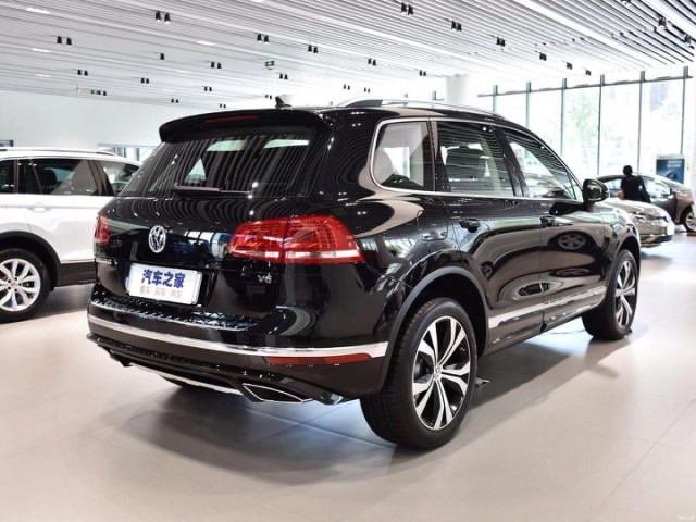 途锐18款 3.0tsi 荣耀典藏