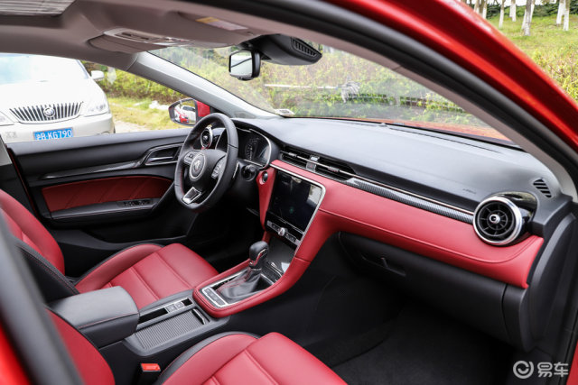 mg6 17款 20t 自动豪华智