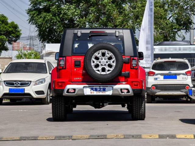 北京bj40 18款 plus 2.3t 自动四驱旗舰