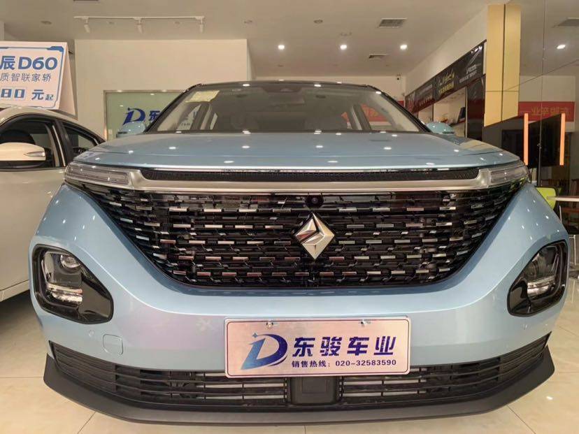 宝骏RM5 19款 1.5T CVT 24小时在线尊贵 6座