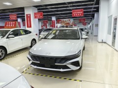 2023款  1.5L CVT LUX尊贵版