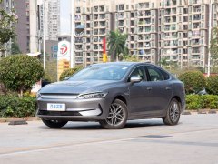 2024款 荣耀版 EV 510KM超越型