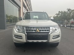  帕杰罗V93 2022款 3.0L GLS 真皮