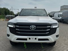  兰德酷路泽 2024款 4.0L GX-R 4气 17铁轮 三差 无绞盘